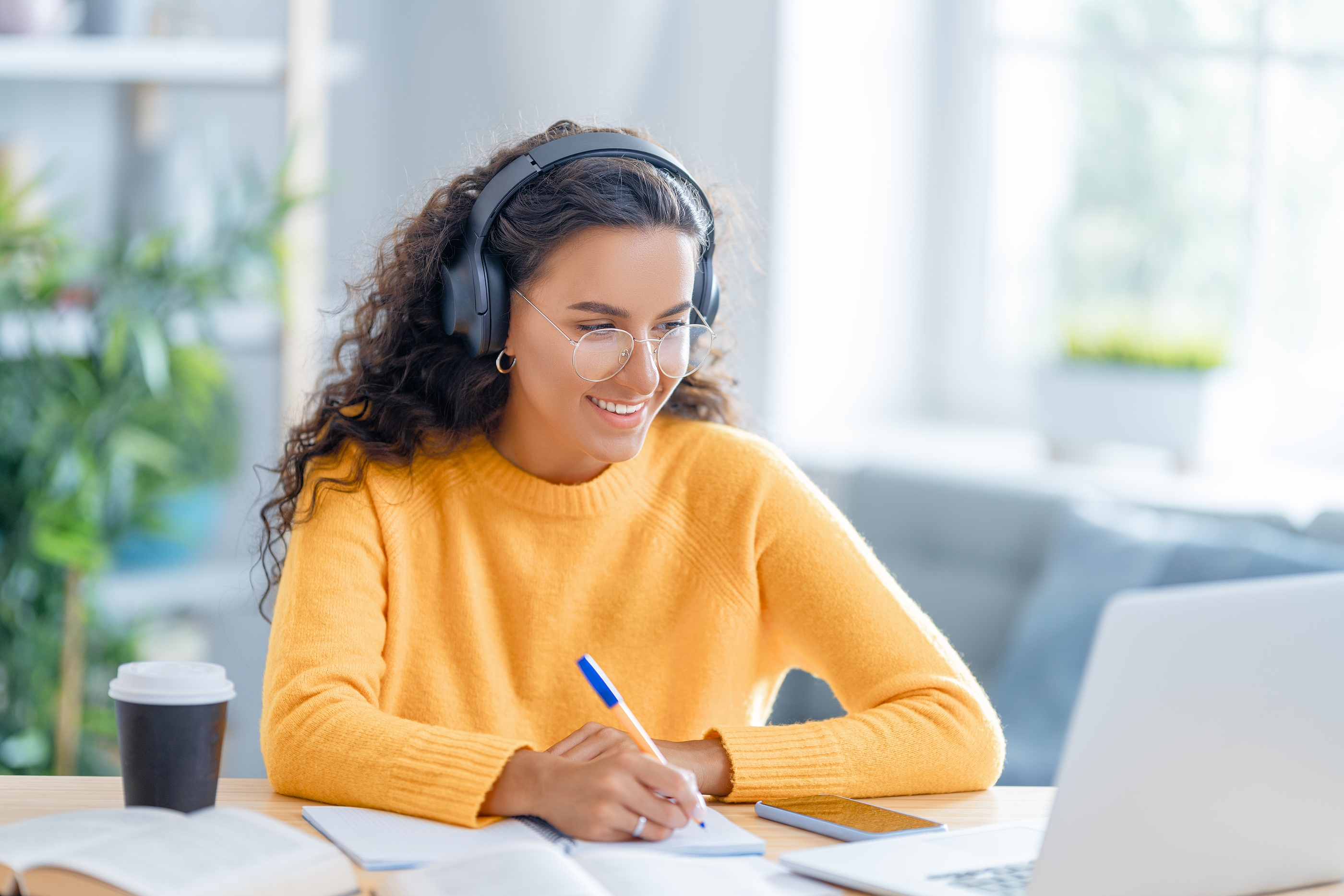 Conceptual image representing reflection and pause after a consultant interview, highlighting learning, evaluation, and planning for future success.