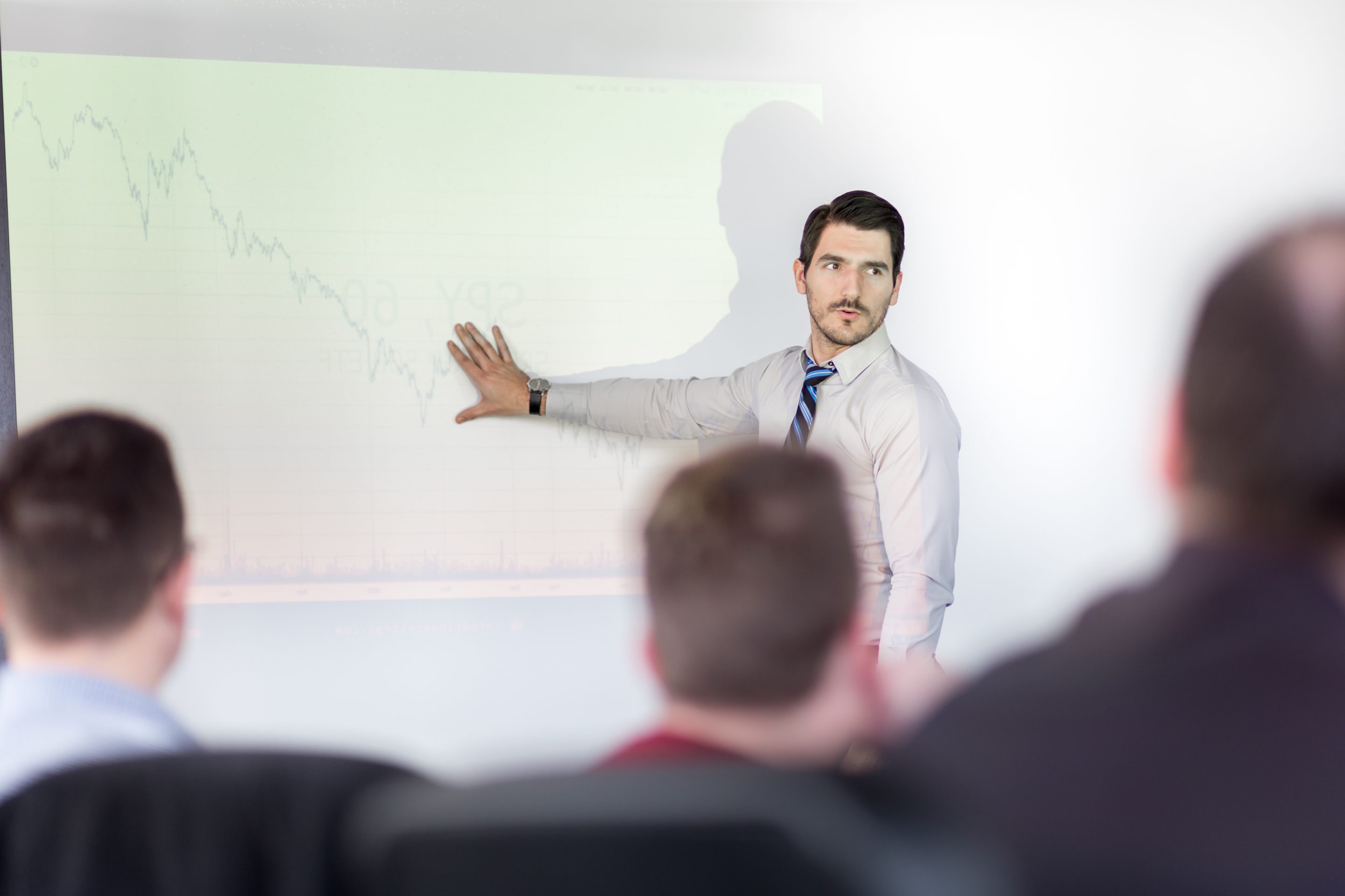 Conceptual illustration of presenting as a strategic skill, symbolizing clear communication, confidence, and impact in consultant interview presentations.